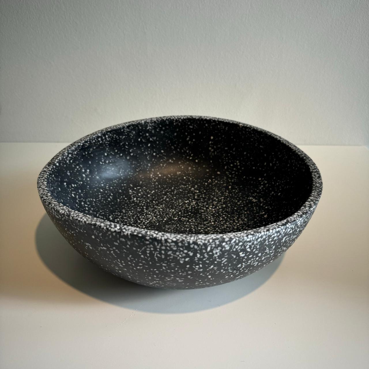 Bowl de Resina Irregualr Grande Marmolina Negro