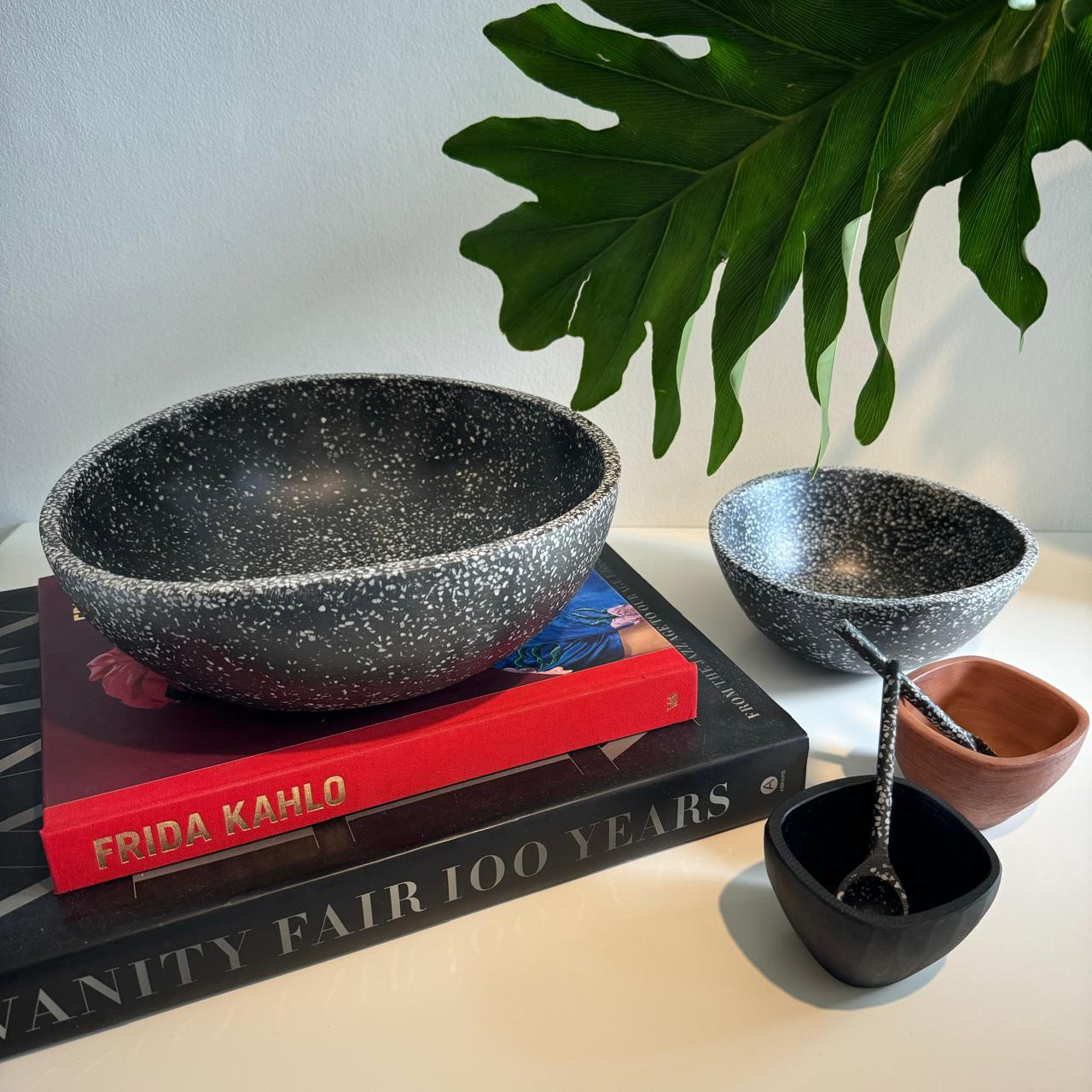 Bowl de Resina Irregualr Grande Marmolina Negro