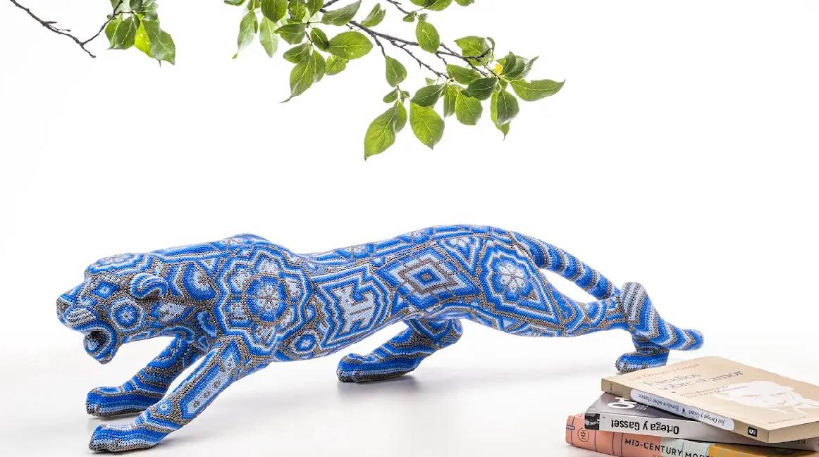 Jaguar de arte Huichol Azul