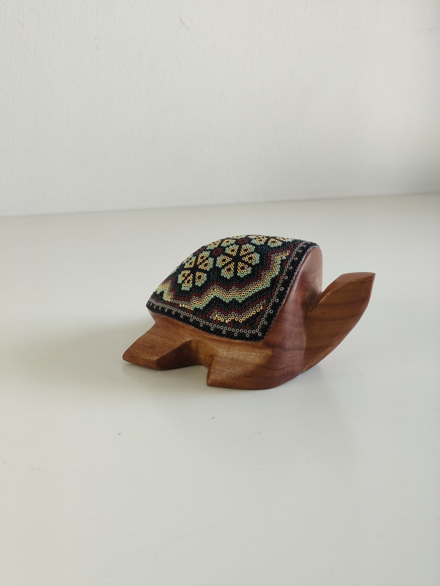 Tortuga de Arte Huichol chica