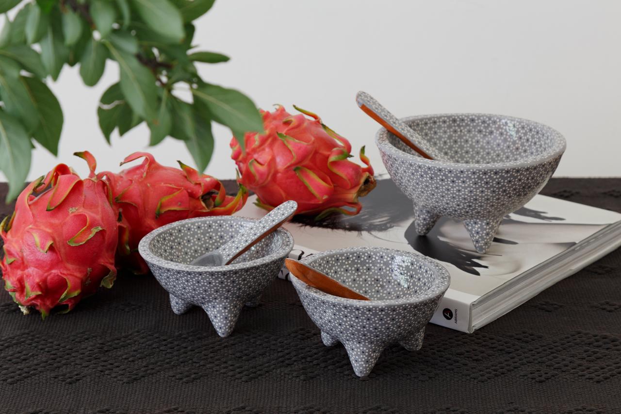 Molcajete Capuleado Mediano plano Gris