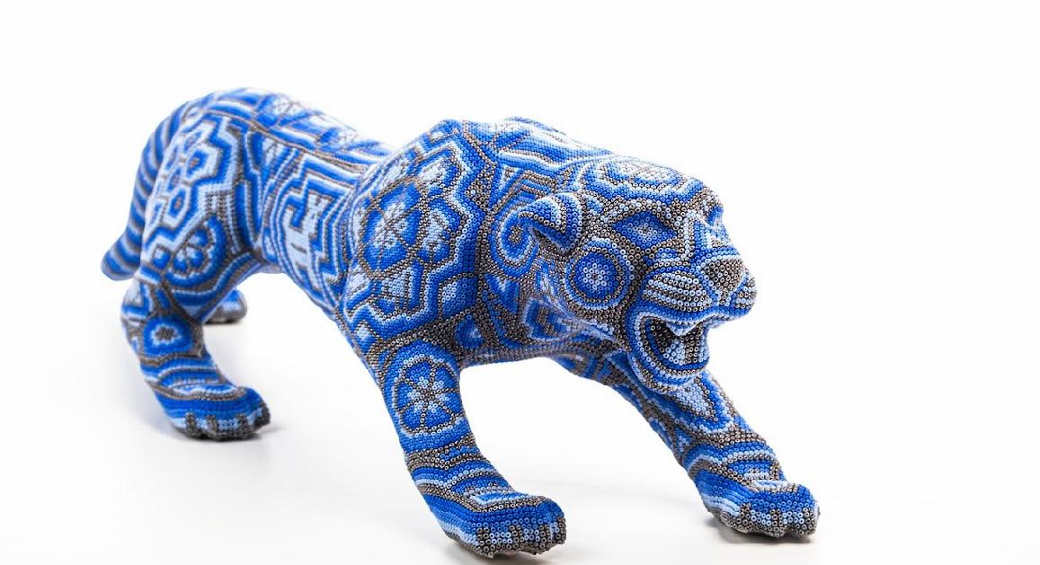 Jaguar de arte Huichol Azul