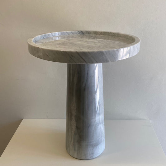 Mesa Lateral de Mármol Blanco Carrara