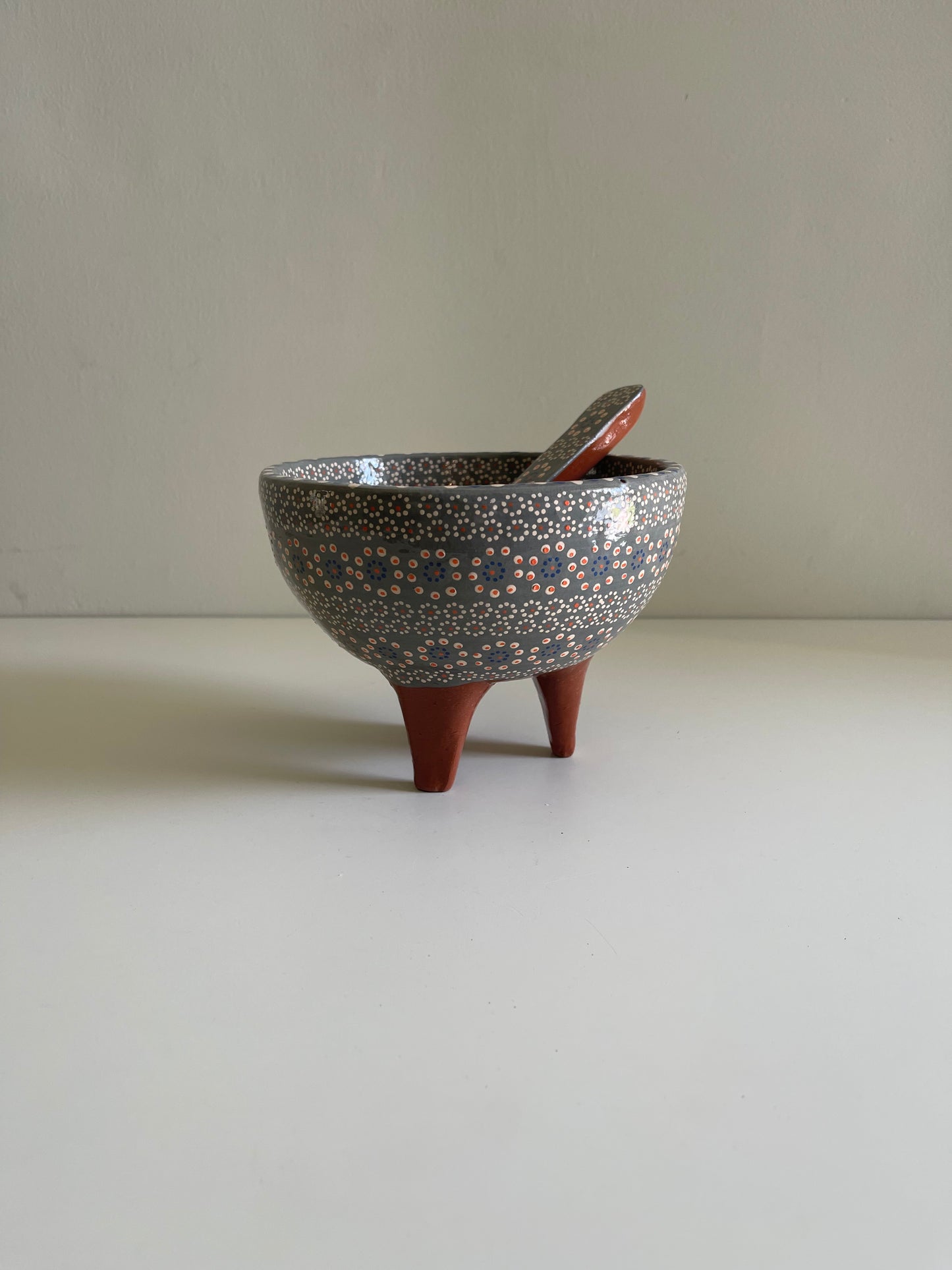 Molcajete Capuleado con Cuchara Grande