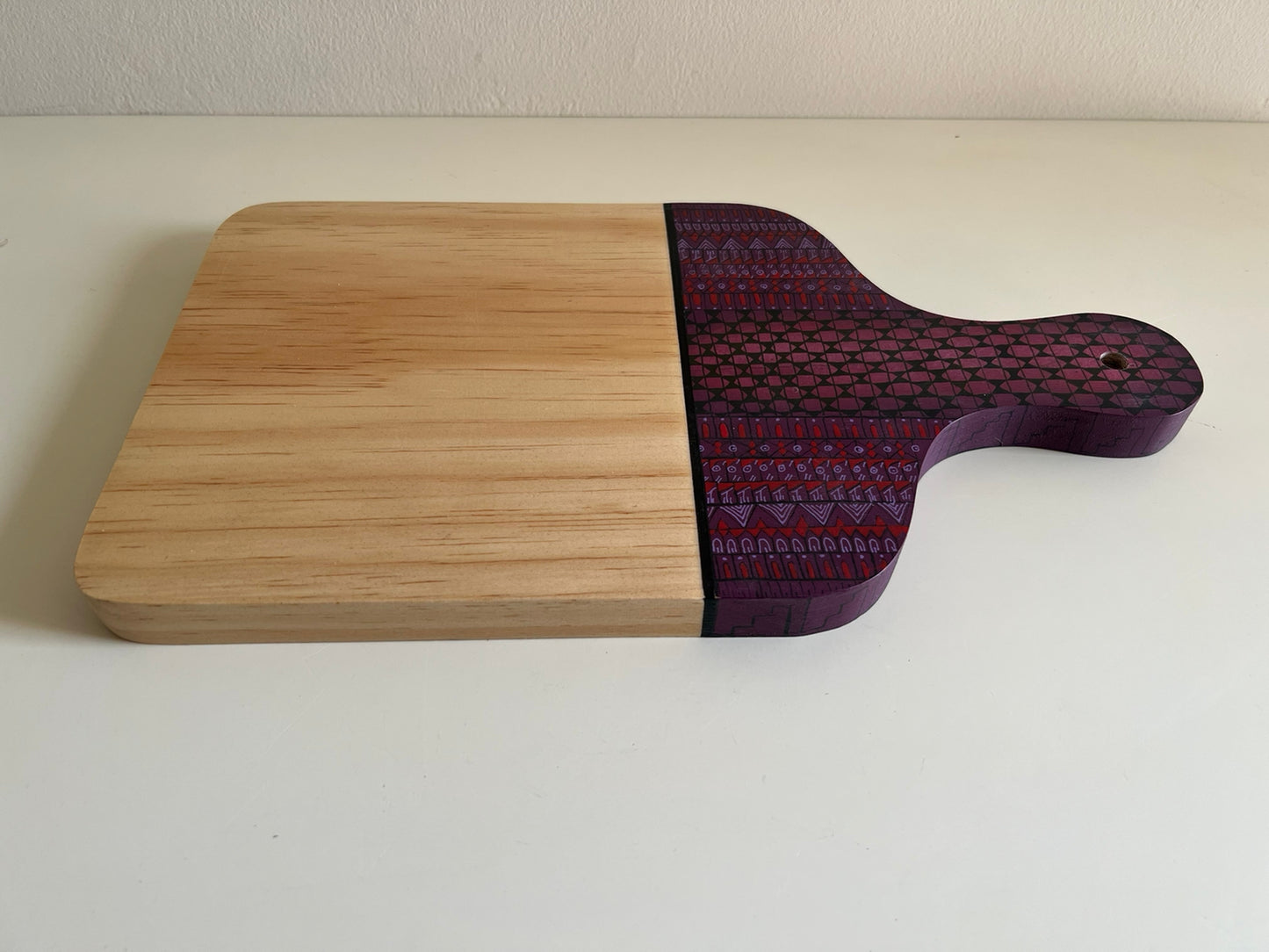 Tabla de Quesos Morada Pintada a Mano