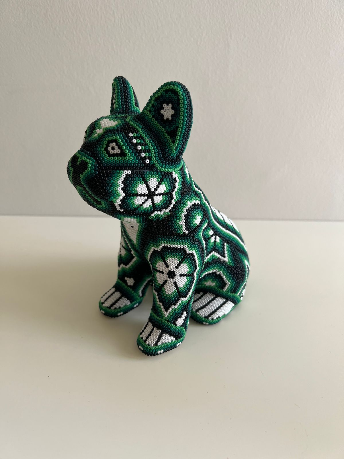 Perro de Arte Huichol